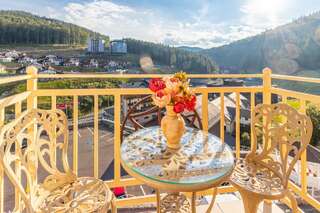Отель Petros Hotel Буковель Апартаменты с видом на горы-1